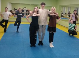 634965776 25174462738894213 3086543373983271417 N